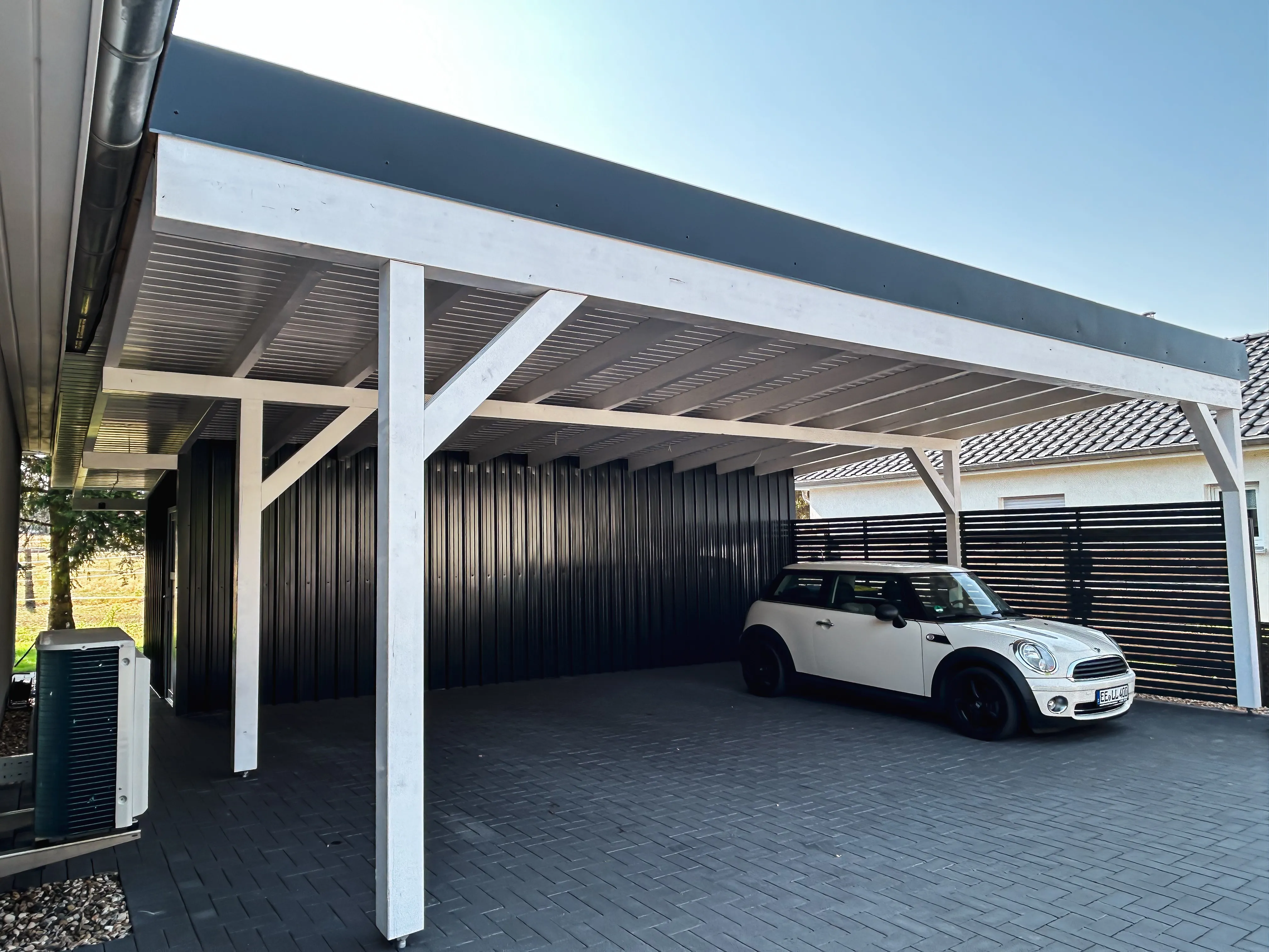 Holzcarport